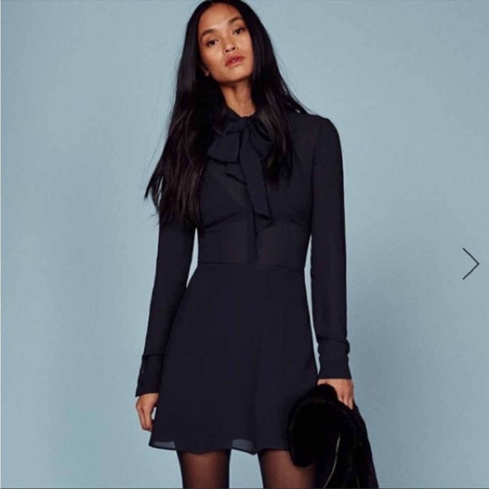 Navy blue Reformation Serafina long sleeve mini dress